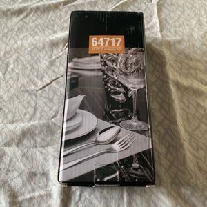 48 pc cutlery set
